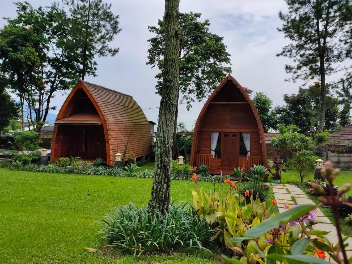 The Village Resort Bogor Extérieur photo