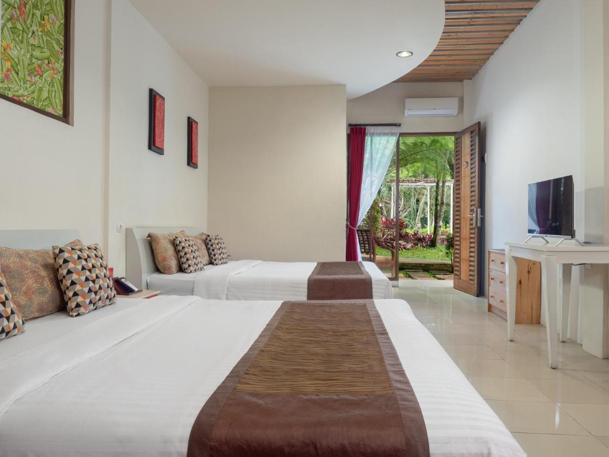 The Village Resort Bogor Extérieur photo