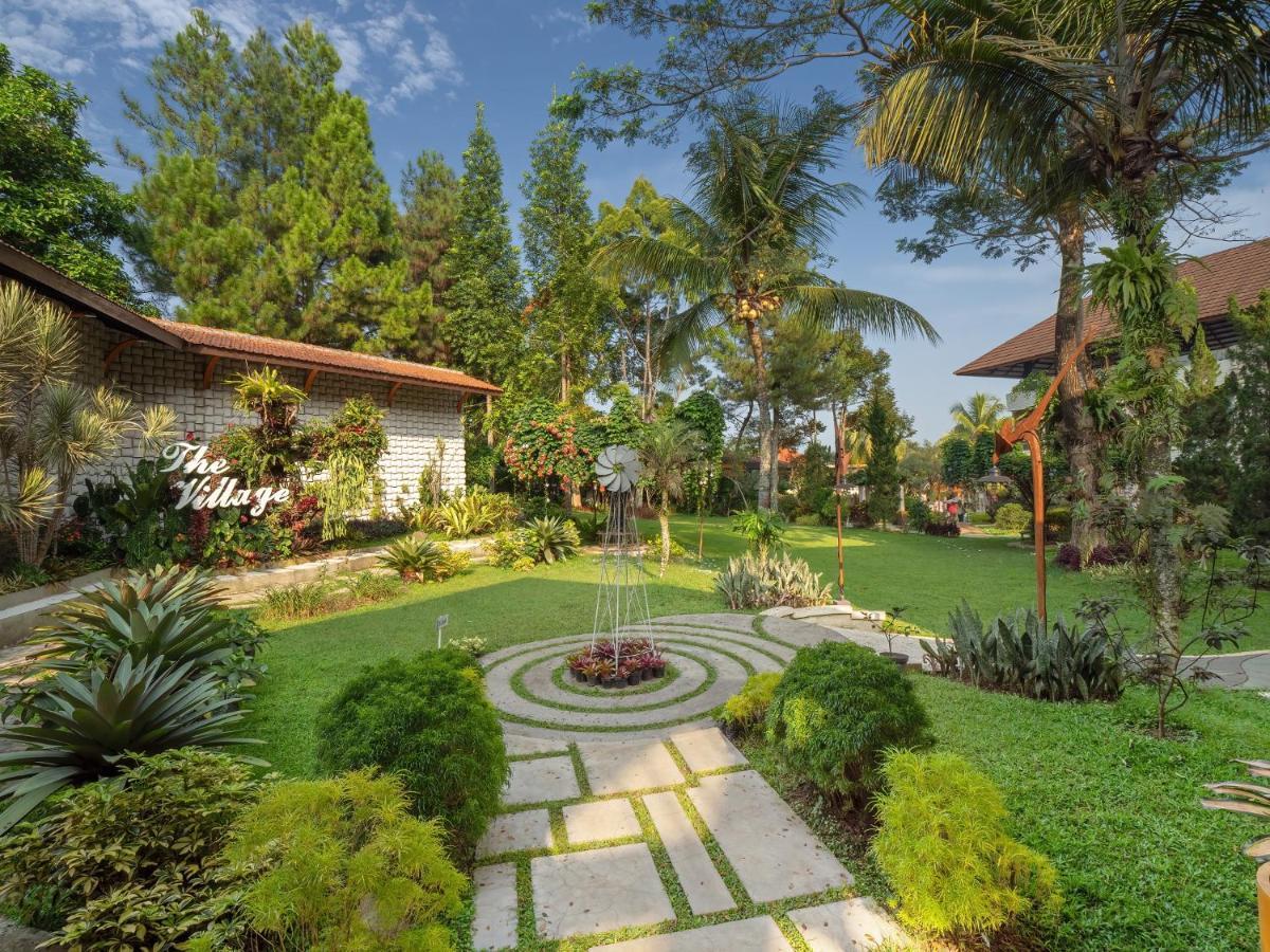 The Village Resort Bogor Extérieur photo