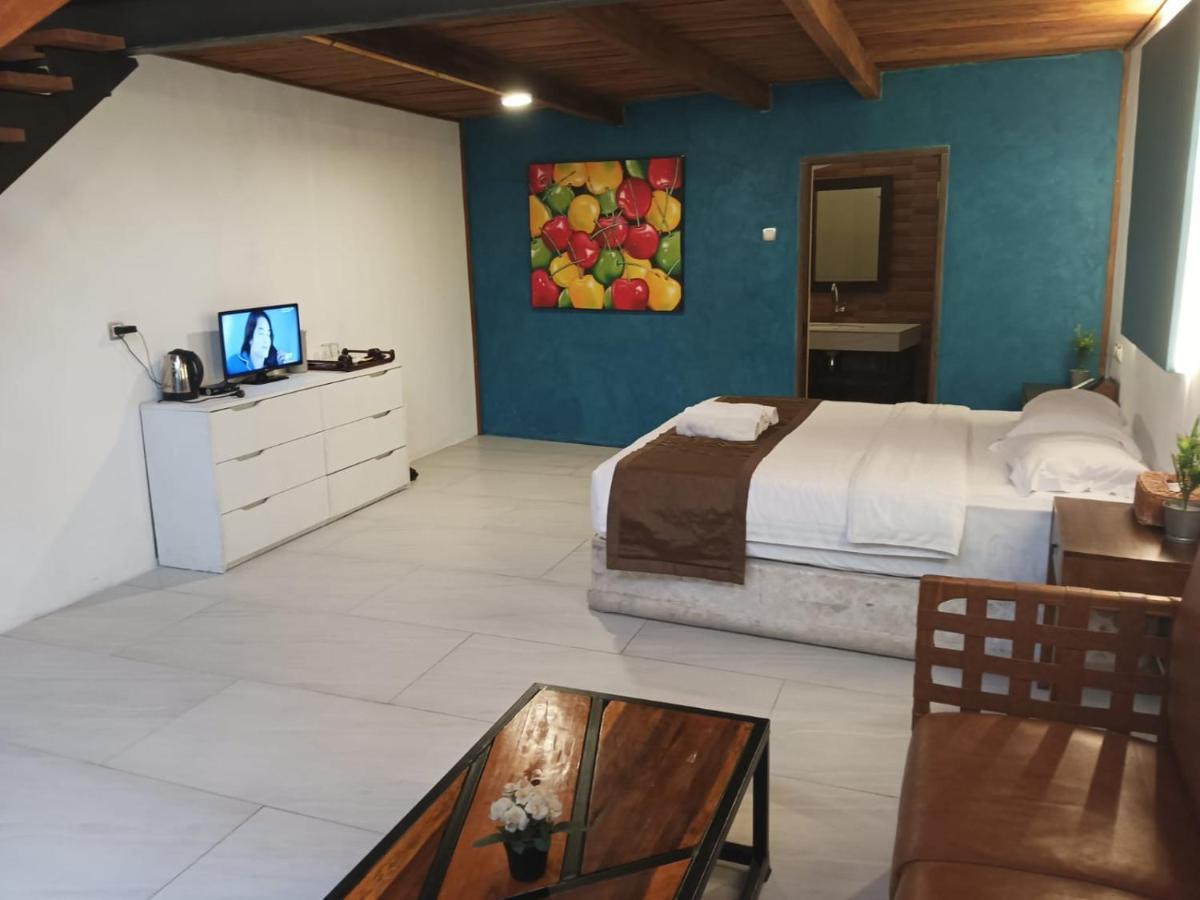 The Village Resort Bogor Extérieur photo