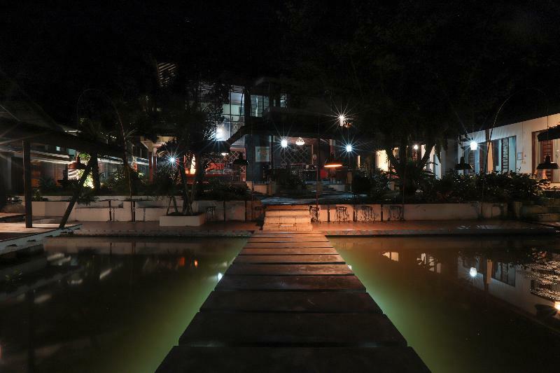 The Village Resort Bogor Extérieur photo