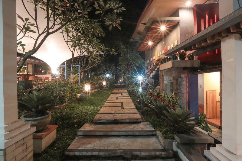 The Village Resort Bogor Extérieur photo